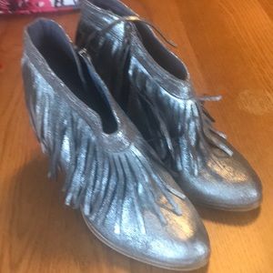 Unbridled by Ariat ankle boots